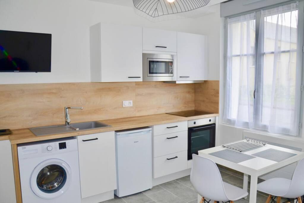 Les Forges 2 Pieces Rdc Apartment Avoine ภายนอก รูปภาพ