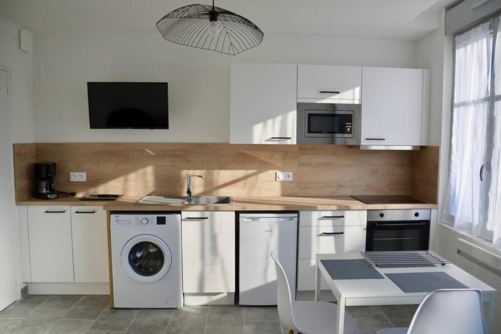 Les Forges 2 Pieces Rdc Apartment Avoine ภายนอก รูปภาพ