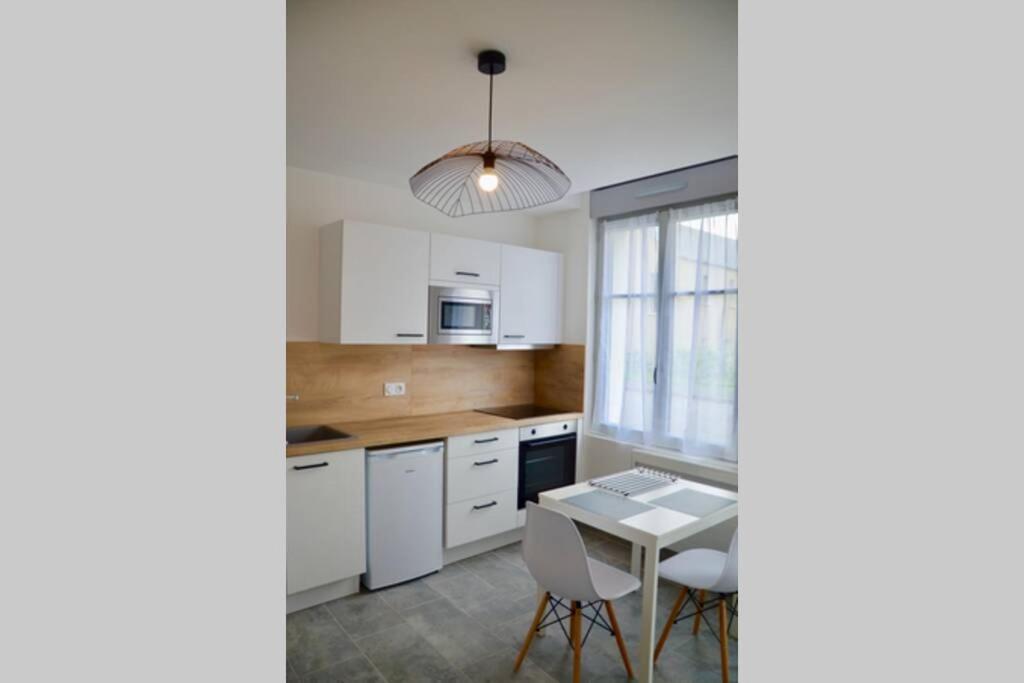 Les Forges 2 Pieces Rdc Apartment Avoine ภายนอก รูปภาพ