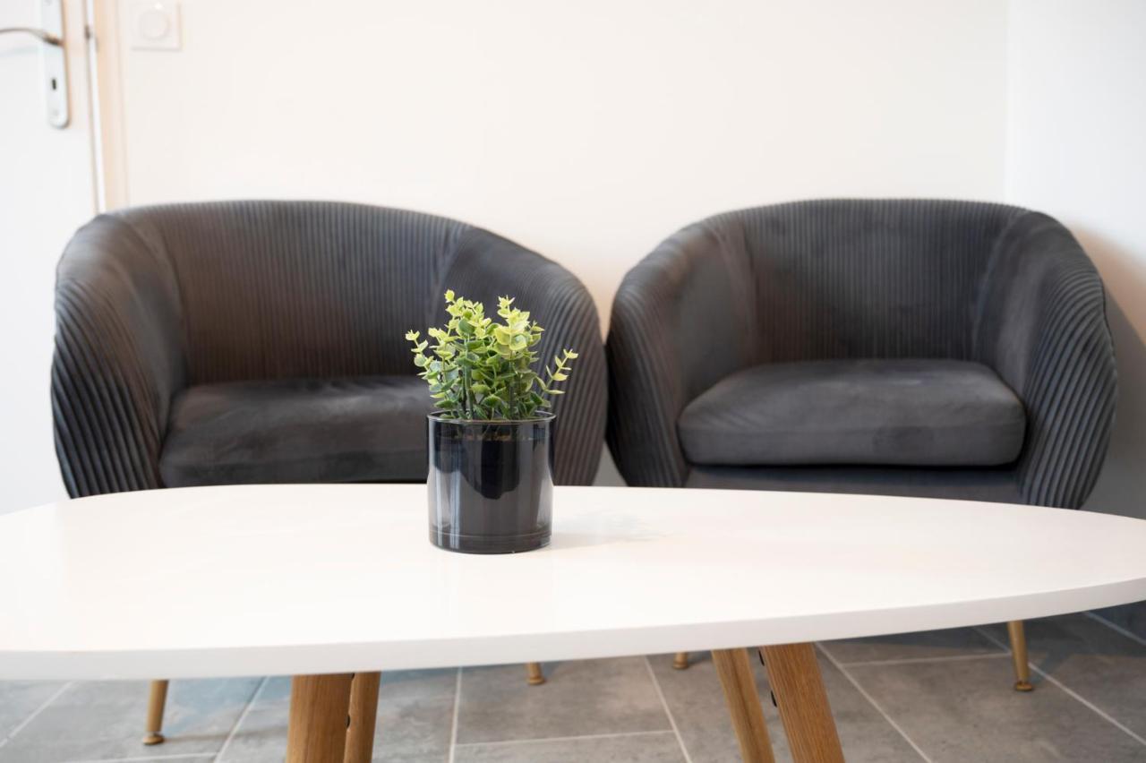 Les Forges 2 Pieces Rdc Apartment Avoine ภายนอก รูปภาพ